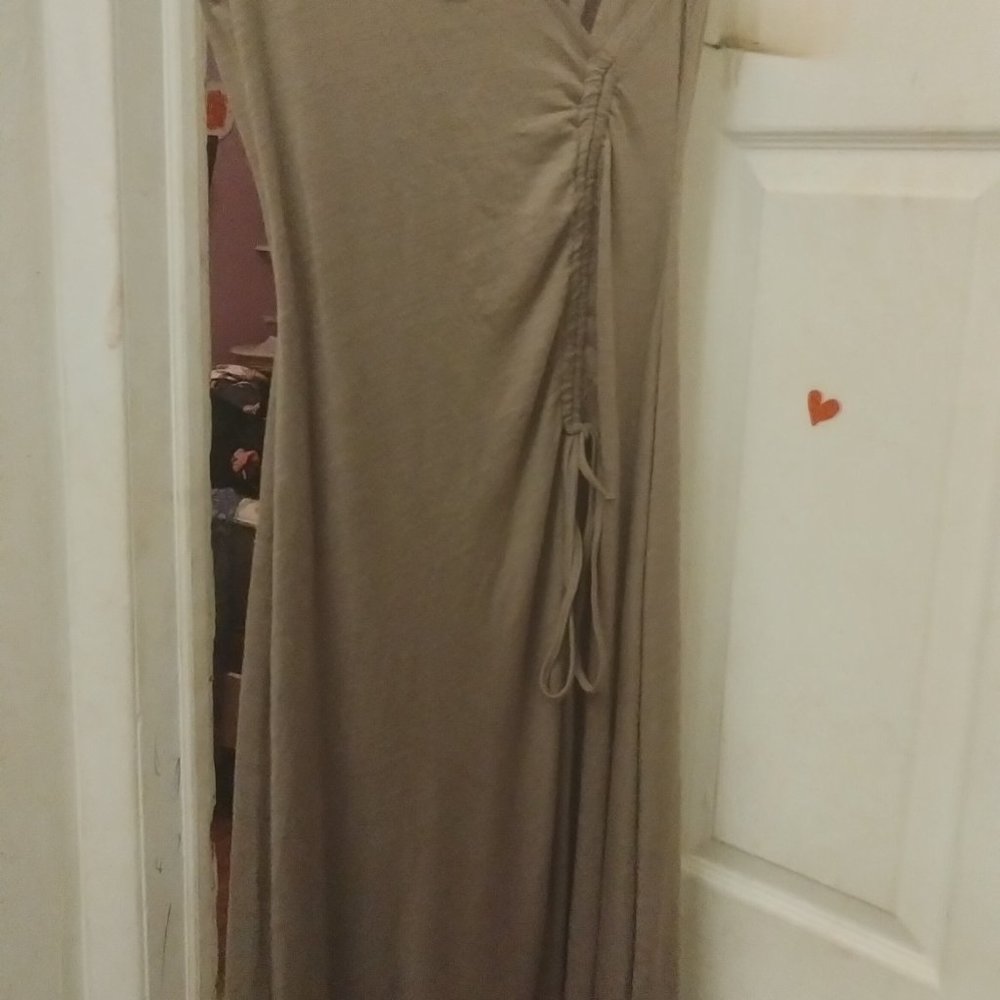 Dress - Picture 5 of 5